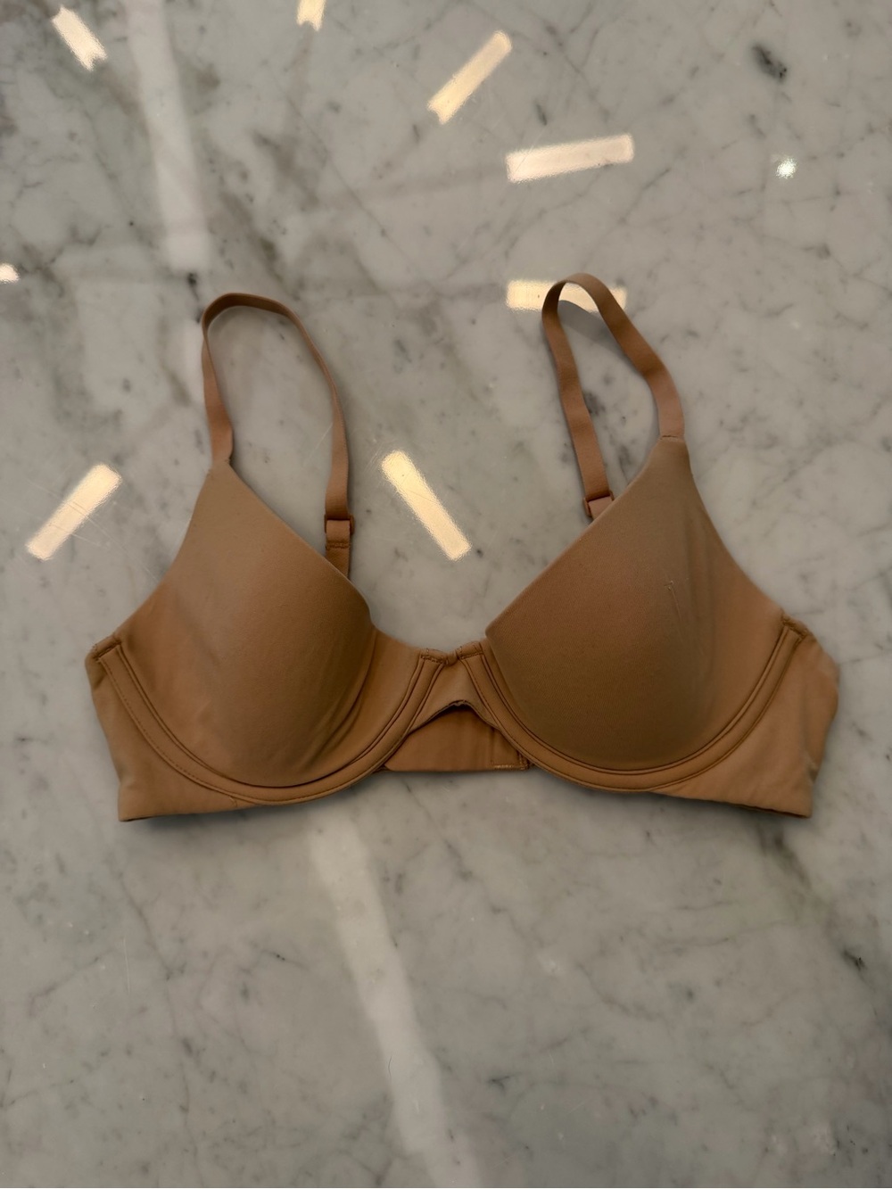 SKIMS T-Shirt Bra in Tan